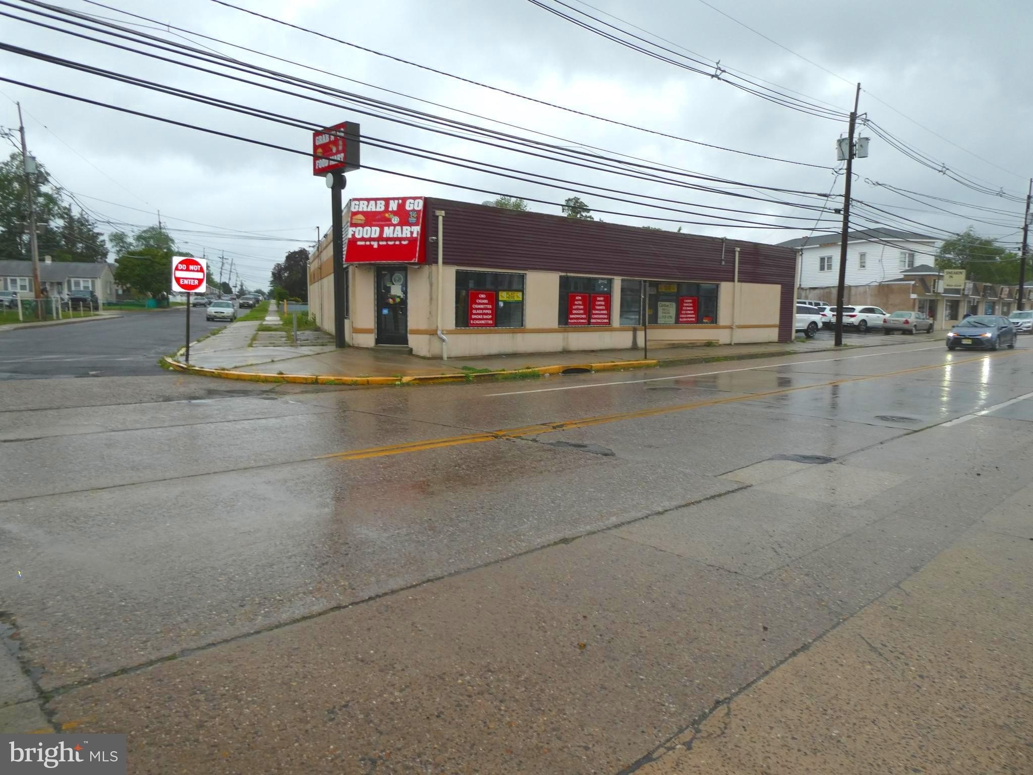 Retail Building on Browning Road