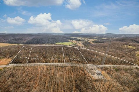 Unrestricted Land Near Downtown Sparta