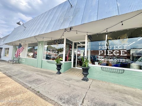 Downtown Crystal Springs Commercial Building