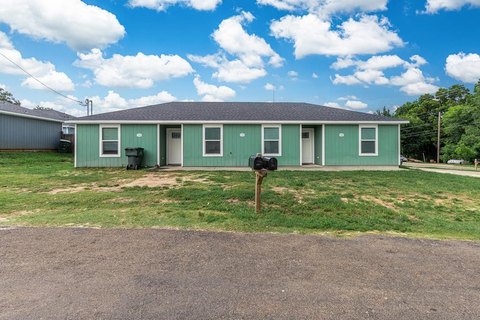 Duplex in Nacogdoches, TX