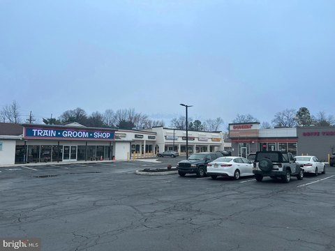 Prime Retail Space in MT Laurel