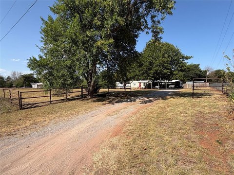 Land, Blanchard, OK