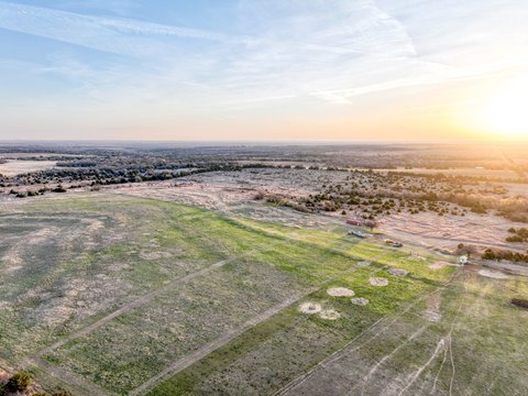 Fenced Livestock and Hunting Tract