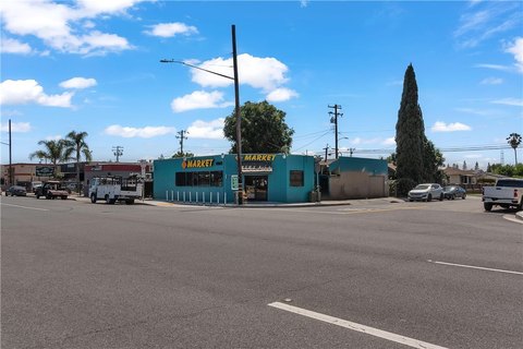 Mixed-Use Property on Rosemead Boulevard