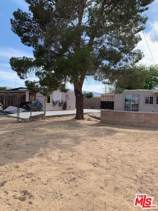 Joshua Tree Land with Approved Plans