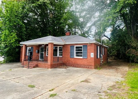 Columbus Commercial Property on Expressway