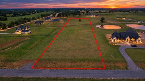 Acreage Tract in Gated Community