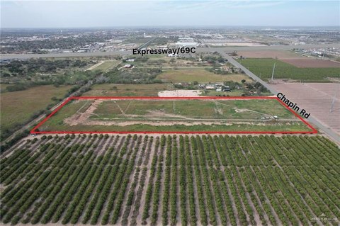 Residential Land in Edinburg, TX