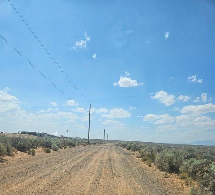 Land with Water in Los Lunas