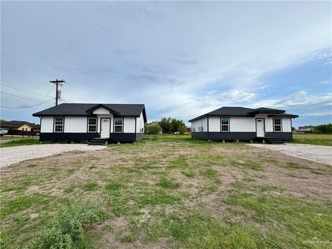Income-Producing Duplex in Progreso, Texas