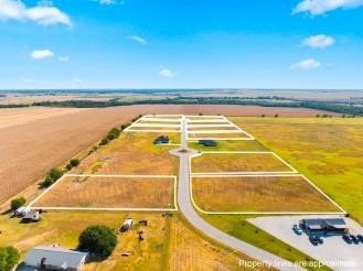 Land, Lott, TX