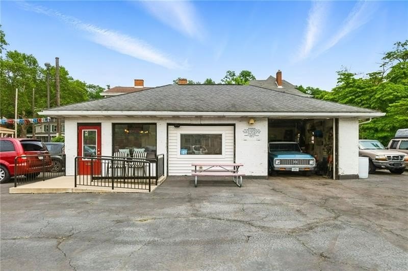 1001 5Th Ave, New Brighton, PA 15066