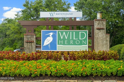 Large Lot in Wild Heron