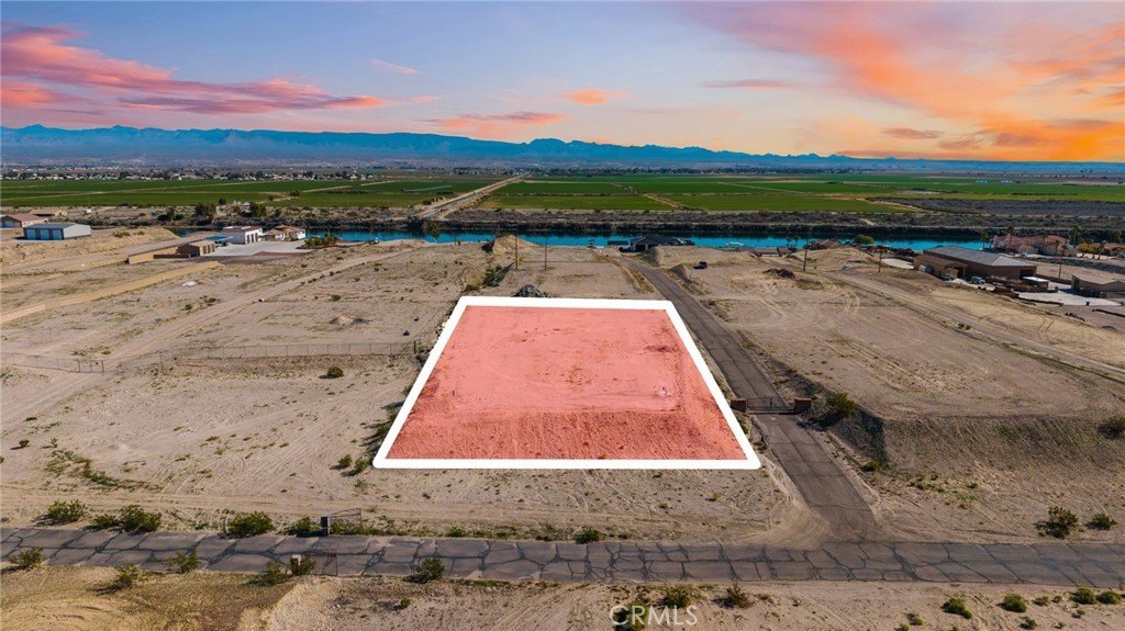 Colorado River Waterfront Land