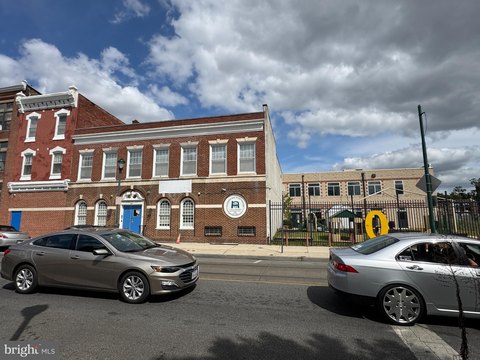 Philadelphia Commercial Building For Sale