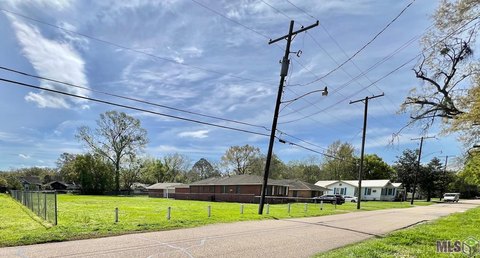 Land, Baton Rouge, LA