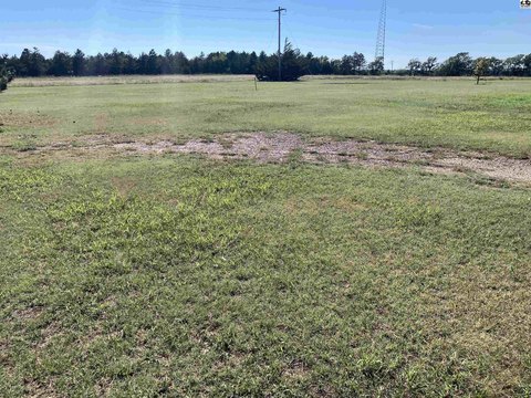 Land, Greensburg, KS