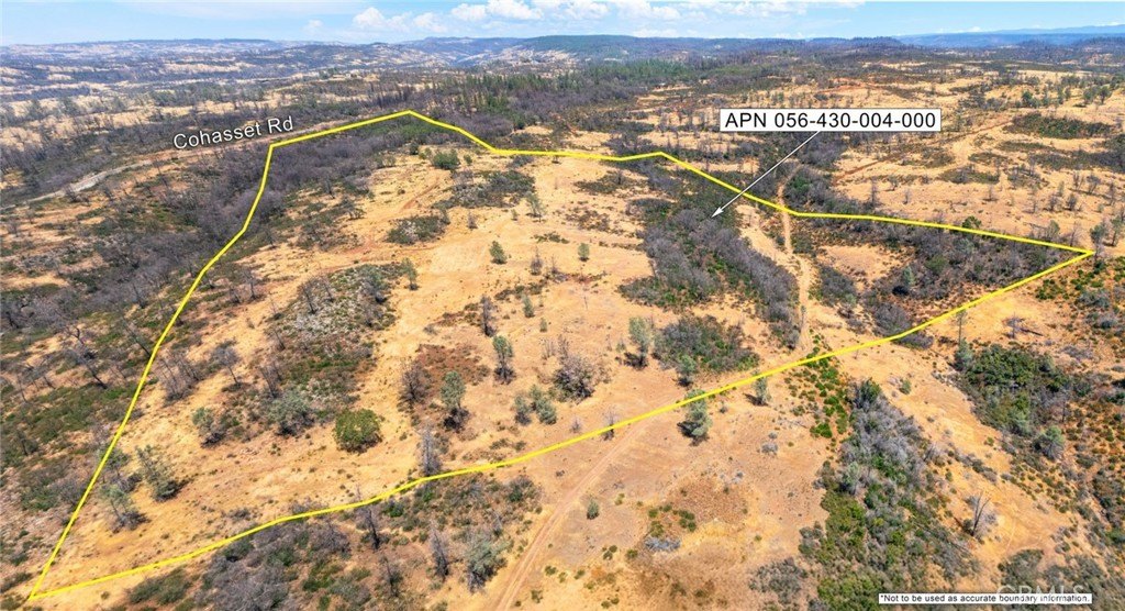 Expansive Land Parcel in Cohasset
