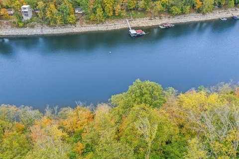 Land, Harrodsburg, KY