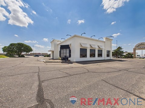 Freestanding Drive-Through Restaurant