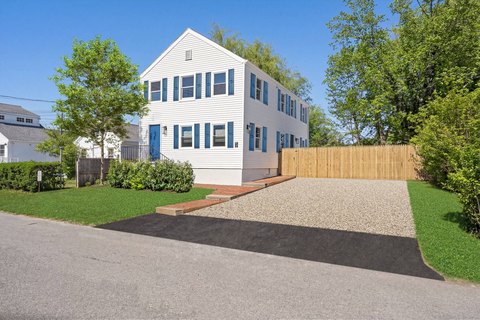 Sag Harbor Village Commercial Building