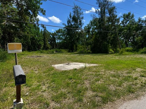 Land, BRADENTON, FL