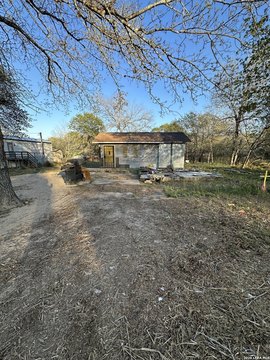LAND - San Antonio, TX