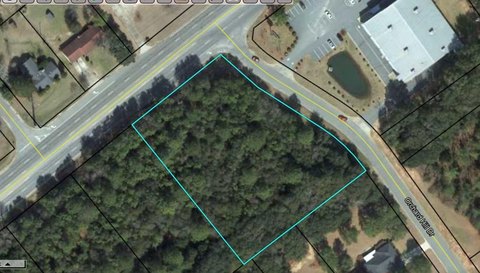 Commercial Corner Lot in Leesburg
