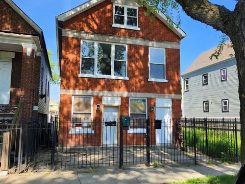 Gut-Rehabbed Chicago Multifamily Property
