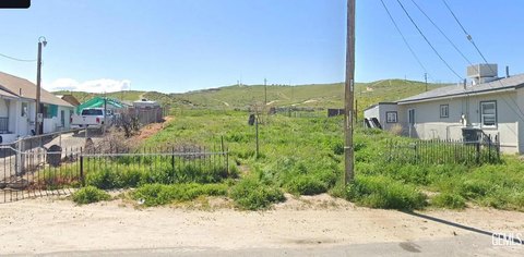 Residential Lot in Taft, CA
