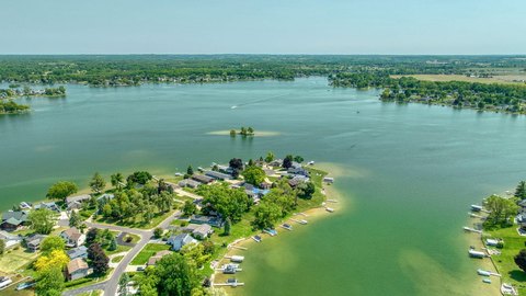 Lake Columbia Waterfront Lot