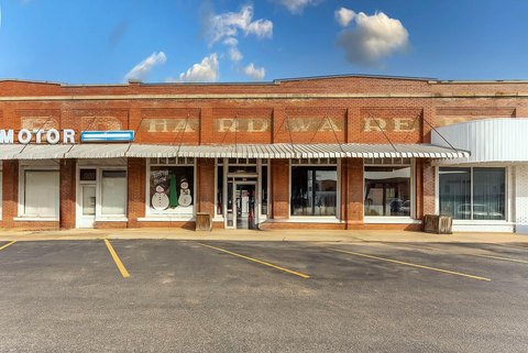 Historic Retail Space in Alton