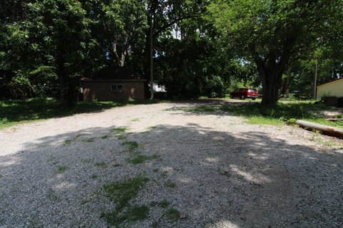 LAND - Des Moines, IA