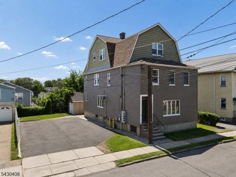 Renovated Two-Unit Triplex
