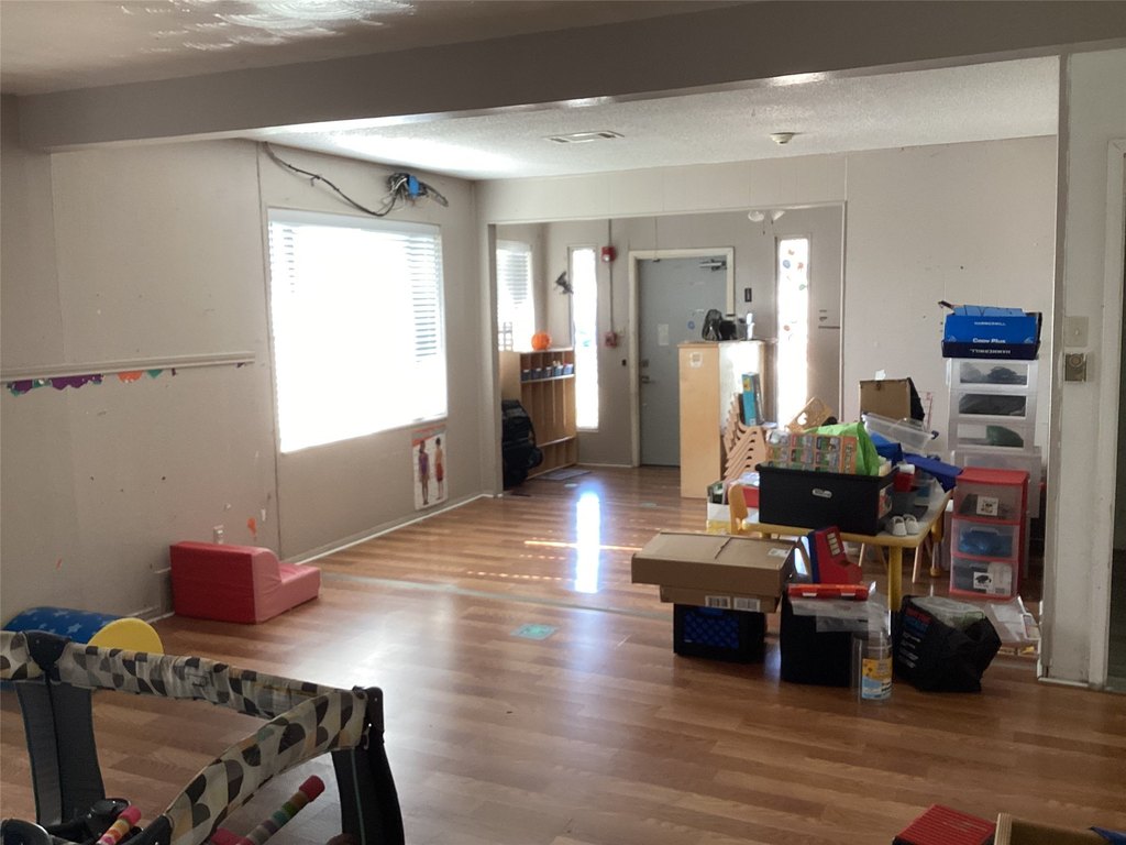 Picture 19
