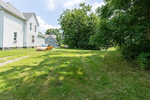 LAND - Akron, OH