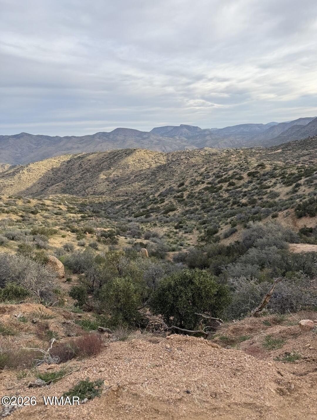 80-Acre Off-Grid Retreat