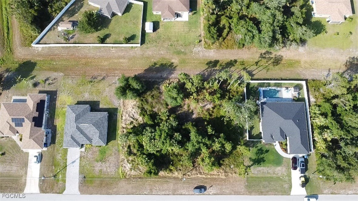 Buildable Lot in Growing Area