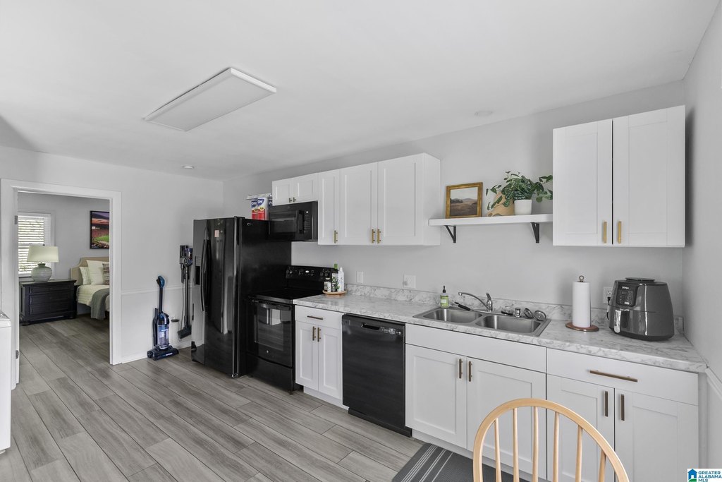 Picture 11