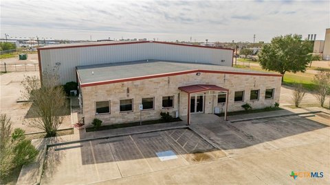 Modern Industrial Facility For Lease