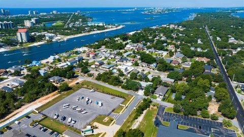 LAND - Pensacola, FL