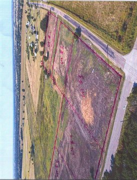 Residential Land in Cleburne, TX