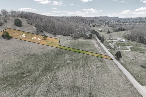 Level 1-Acre Pasture Lot