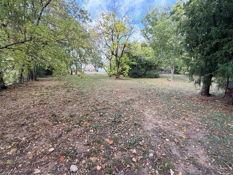 Lewisville Land Near Old Town