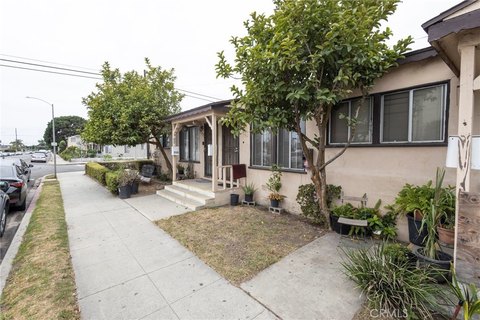 Contemporary Triplex Investment