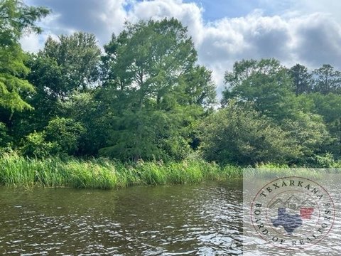 Lakefront Lots in Gated Subdivision