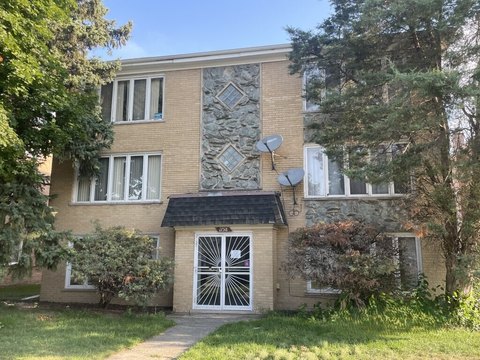 Income-Generating 6-Unit Multifamily Property