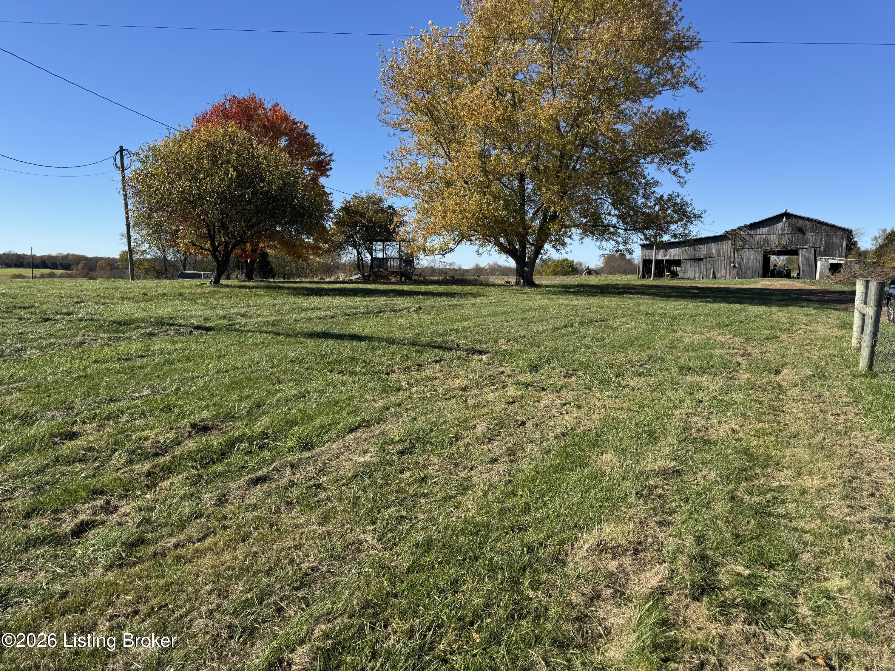 Unrestricted Land with Tobacco Barn