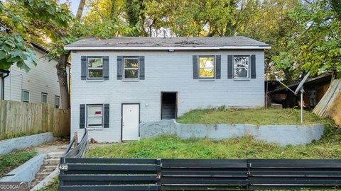 Atlanta Triplex in Growing Corridor