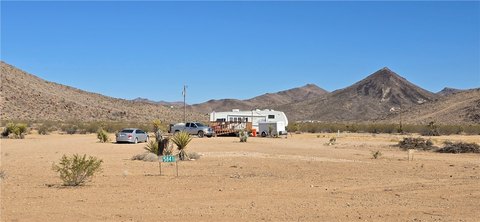 Golden Valley Land with 5th Wheel